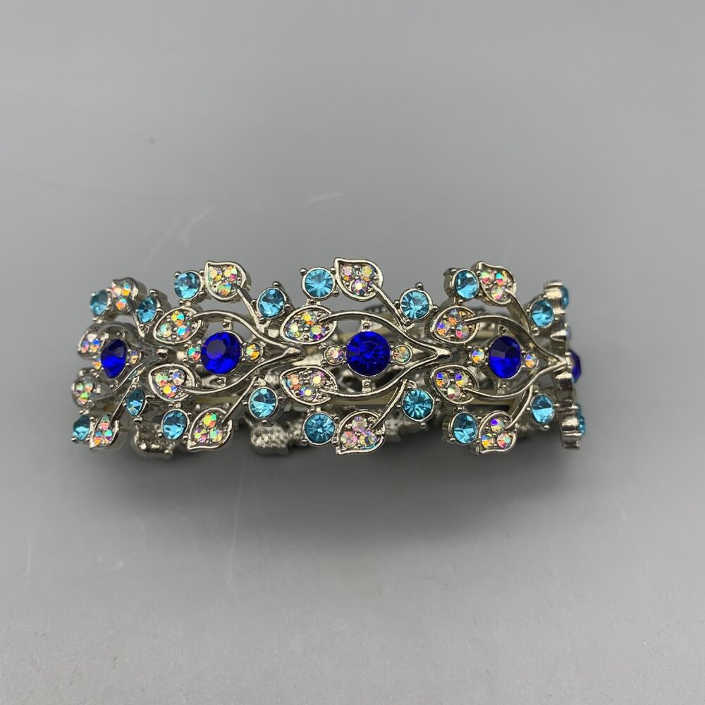 Danbury Mint Summer Breeze Blue & Rhinestone Stretch Bracelet